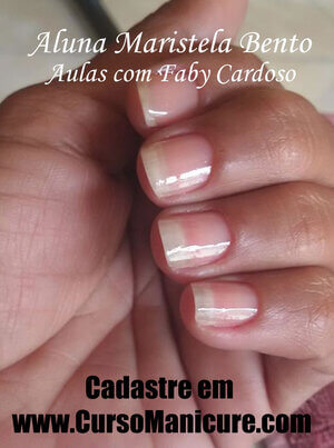 Curso de especialização em cutilagem para manicure e pedicure, válido para iniciantes e manicures com dificuldades ou em busca de aperfeiçoamento na profissão.