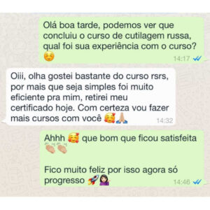 Curso de Cutilagem Russa Funciona? Sim, Curso de Cutilagem Russa funciona. A técnica de manicure russa é indicada para todo mundo que quer uma unha perfeita com acabamento de cutícula e muito menos risco de corte. Portadores de diabetes, que precisam ter mais atenção na hora da manicure, e pessoas com a cutícula mais fina são os principais beneficiados, pois a tesoura consegue ir mais fundo sem machucar. No tentando, a técnica surgiu há muito tempo, na década de 1950, e é um método de remoção de cutilagem a seco, no qual não são utilizados alicates. Para o profissional o beneficio deste trabalho é a rapidez e limpeza e o custo-benefício pode girar em torno de 40% a mais que a técnica convencional  Curso de Cutilagem Russa Vale a Pena? Sim, Curso de Cutilagem Russa vale a pena. Se você achava que o alicate era o instrumento-chave para um bom acabamento das cutículas, prepare-se para mudar de ideia. A Rússia, país sede da Copa do Mundo 2018, é famosa pela beleza de suas mulheres, mas o que pouca gente sabe é que ela é referência como um dos países mais evoluídos em termos de