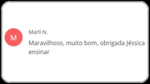 O Curso Bolo Caseirinho com Cobertura Estampada Funciona? Sim, o Curso Bolo Caseirinho com Cobertura Estampada funciona. O curso foca em ensinar aos participantes técnicas de transformação de bolos simples em obras de arte através de coberturas estampadas pintadas à mão. Oferece uma ampla variedade de tópicos, incluindo receitas, técnicas de pintura, dicas práticas e orientações detalhadas. O curso é adequado tanto para iniciantes quanto para aqueles com experiência em confeitaria, e é ministrado por uma instrutora com experiência na área. O Curso Bolo Caseirinho com Cobertura Estampada Vale a Pena? Sim, o Curso Bolo Caseirinho com Cobertura Estampada vale a pena. O curso online oferece a oportunidade de transformar bolos simples em obras de arte por meio de coberturas estampadas pintadas à mão. Com mais de 20 aulas em vídeo, o curso abrange desde receitas de massas até técnicas avançadas de pintura, enfatizando a criação de bolos elegantes e saborosos. Os alunos têm acesso a um grupo de comunidade, livro digital com receitas, e o instrutor Jéssica Teixeira, com mais de 10 anos de experiência na confeitaria, compartilha dicas valiosas. O curso é flexível e 100% online, e está disponível a um preço promocional por tempo limitado, com uma garantia de satisfação de 7 dias.