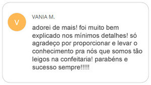 O Curso Bolo Caseirinho com Cobertura Estampada Funciona? Sim, o Curso Bolo Caseirinho com Cobertura Estampada funciona. O curso foca em ensinar aos participantes técnicas de transformação de bolos simples em obras de arte através de coberturas estampadas pintadas à mão. Oferece uma ampla variedade de tópicos, incluindo receitas, técnicas de pintura, dicas práticas e orientações detalhadas. O curso é adequado tanto para iniciantes quanto para aqueles com experiência em confeitaria, e é ministrado por uma instrutora com experiência na área. O Curso Bolo Caseirinho com Cobertura Estampada Vale a Pena? Sim, o Curso Bolo Caseirinho com Cobertura Estampada vale a pena. O curso online oferece a oportunidade de transformar bolos simples em obras de arte por meio de coberturas estampadas pintadas à mão. Com mais de 20 aulas em vídeo, o curso abrange desde receitas de massas até técnicas avançadas de pintura, enfatizando a criação de bolos elegantes e saborosos. Os alunos têm acesso a um grupo de comunidade, livro digital com receitas, e o instrutor Jéssica Teixeira, com mais de 10 anos de experiência na confeitaria, compartilha dicas valiosas. O curso é flexível e 100% online, e está disponível a um preço promocional por tempo limitado, com uma garantia de satisfação de 7 dias.