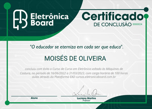 O Curso Completo de Eletrônica para Máquinas de Costura Funciona? Sim, o Curso Completo de Eletrônica para Máquinas de Costura funciona. Trata-se de um Curso de Eletrônica voltado ao mundo do Vestuário. As Máquinas de Costuras de hoje possui dispositivos modernos que a deixam mais Inteligentes, rápidas e eficientes, de modo que há uma grande demanda do mercado em reclutar profissionais que possui outras habilidades que não só a de reparação mecânica dessas Máquinas. O Curso de Eletrônica voltado para Máquinas de Costura aborda conceitos que vai desde o mais básico da Eletrônica até o mais avançado incluindo Aulas Práticas nas Máquinas e no Laboratório. Diferente dos cursos de eletrônica tradicionais, um Curso de Eletrônica voltado à Máquinas de Costura procura aproximar a teoria da prática resumindo em muito os conteúdos maçantes e desnecessários dos cursos tradicionais básicos. O Curso Completo de Eletrônica para Máquinas de Costura Vale a Pena? Sim, o Curso Completo de Eletrônica para Máquinas de Costura vale a pena. O Curso conta ainda com Equipamentos de Multimídia avançados na elaboração das Aulas afim de facilitar a compreensão e aprendizado da pessoa interessada.