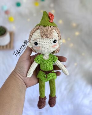 O Livro de Amigurumi Princesas da Disney Funciona? Sim, o Livro de Amigurumi Princesas da Disney funciona. Esse livro é uma oportunidade para aprender a técnica de Amigurumi criando bonecos inspirados em personagens da Disney. Ele oferece um amplo conjunto de personagens e é  acessível tanto para iniciantes quanto para aqueles que já têm experiência na técnica. O Livro de Amigurumi Princesas da Disney Vale a Pena? Sim, o Livro de Amigurumi Princesas da Disney vale a pena. O livro lista uma variedade de personagens famosos da Disney, incluindo princesas, príncipes e sereias, que os alunos aprenderão a criar através das receitas passo a passo.