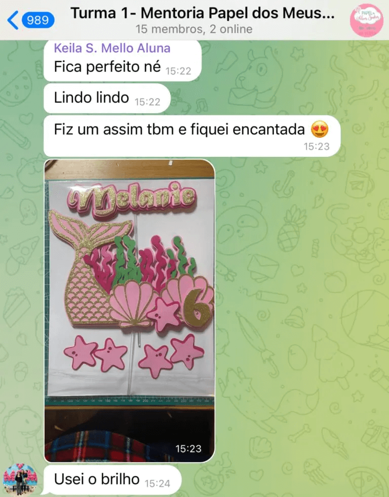 O Treinamento de Papelaria Personalizada para Iniciantes Funciona? Sim, o Treinamento de Papelaria Personalizada para Iniciantes funciona. O curso Método PPE-Papelaria Personalizada Express para iniciantes é projetado para ensinar de forma prática e direta o processo de criação e produção de itens de papelaria personalizada, sem a necessidade de uma máquina de corte. Ele é destinado a iniciantes que desejam iniciar um negócio nesse segmento ou aprender a fazer personalizados para eventos, como festas infantis. O Treinamento de Papelaria Personalizada para Iniciantes Vale a Pena? Sim, o Treinamento de Papelaria Personalizada para Iniciantes vale a pena. O curso  é dividido em etapas didáticas para aprendizado progressivo e ainda inclui exercícios práticos e aulas passo a passo, suporte via WhatsApp por um ano, proporcionando auxílio contínuo e acesso vitalício às aulas para que os alunos possam revisitar o conteúdo sempre que necessário. Para quem o Treinamento de Papelaria Personalizada para Iniciantes é Bom? Iniciantes interessados em iniciar um negócio de papelaria personalizada. Pais que desejam criar personalizados para festas de seus filhos e economizar dinheiro. Pessoas que querem aprender uma habilidade criativa relacionada à papelaria.